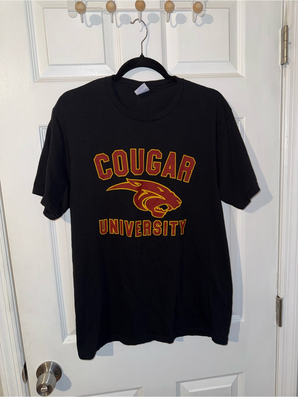 Cougar University Tshirt Men's Medium Black Short Sleeve Crew Neck Graphic Print